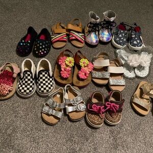Girls Brown Sandals with Pink Flower Accents - Kids